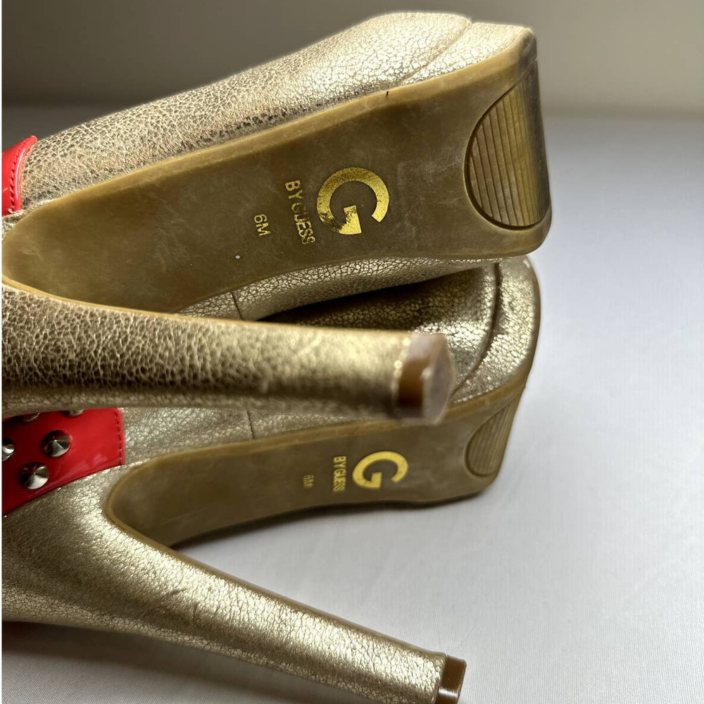 G BY GUESS OPEN TOE PLATFORM HEELS GOLD STUDS SIZE 6 - Picture 8 of 9
